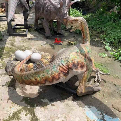 อุปกรณ์สวนสนุกที่สมจริง Animatronic Dinosaur Model Oviraptor Statue