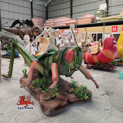 แมลง Animatronic ขนาดใหญ่ 3 ม. / ตั๊กแตนตำข้าว Animatronic สำหรับสวนสนุก
