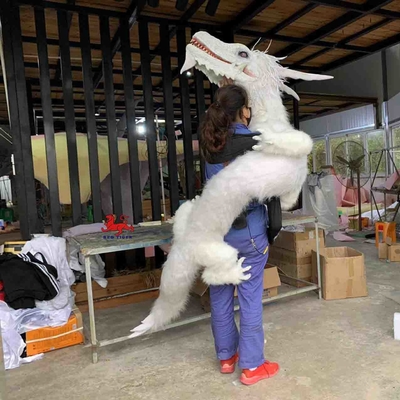 หุ่นมือไดโนเสาร์ยางสีกำหนดเองควบคุมด้วยตนเอง