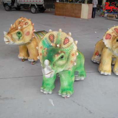 มืออาชีพ Animatronic Dinosaur Ride Windproof / Waterproof